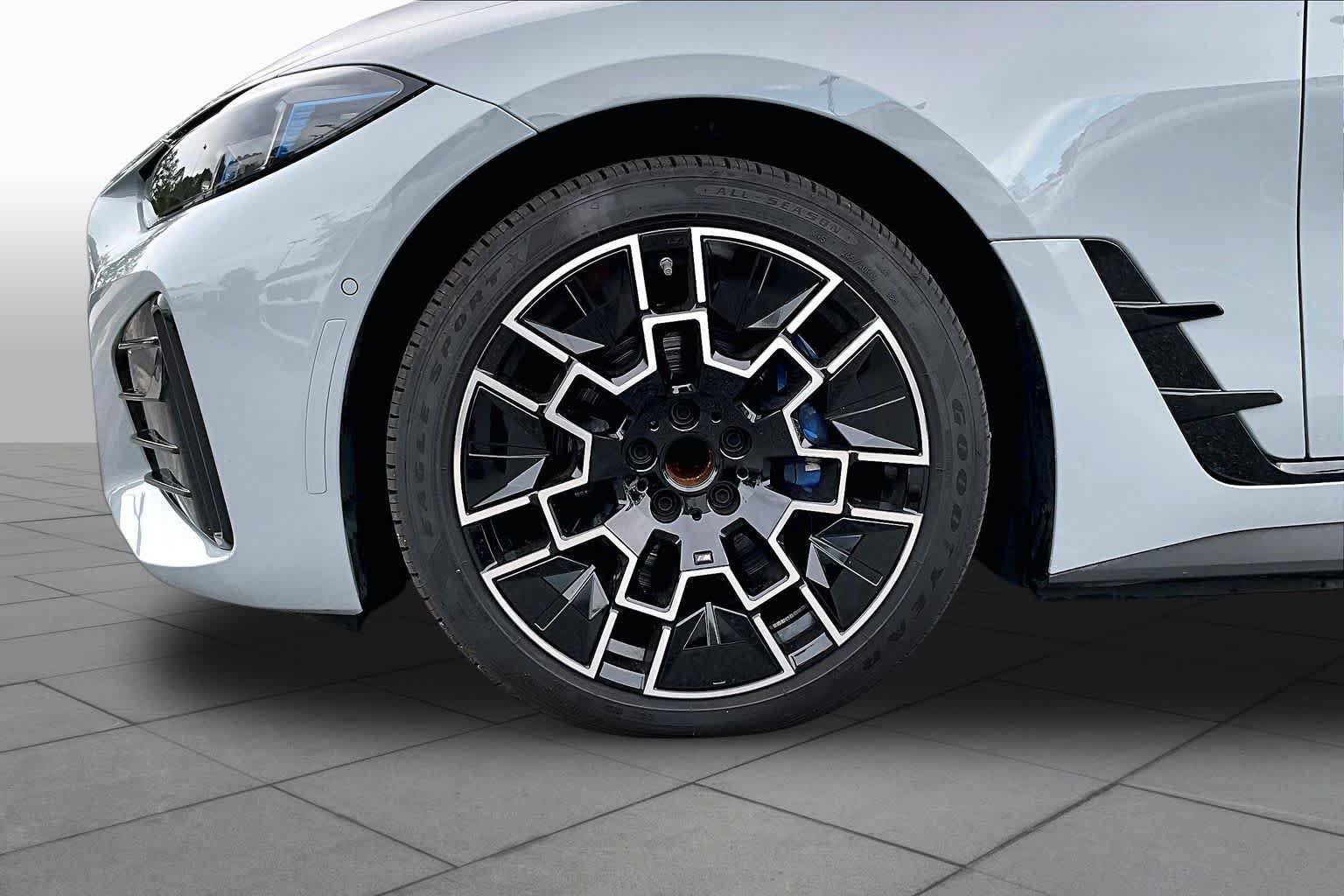 Used 2025 BMW i4 eDrive40 w/ M Sport Package RWD image 10