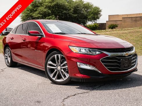 Used 2024 Chevrolet Malibu LT FWD image 1