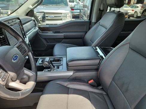 Used 2021 Ford F150 Lariat RWD image 18