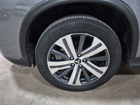 Used 2025 Mitsubishi Outlander Sport AWD image 29