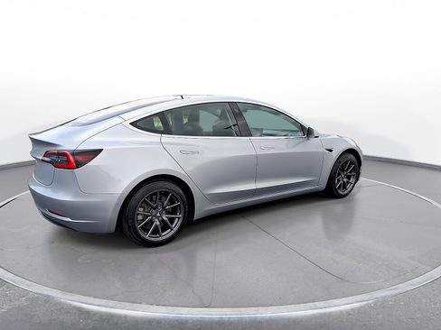Used 2018 Tesla Model 3 Mid Range RWD image 8