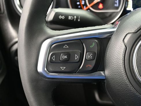 Used 2023 Jeep Wrangler Altitude image 14