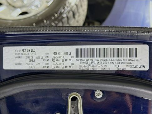 Used 2016 RAM 2500 Tradesman w/ Chrome Appearance Group image 29