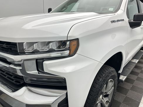 Certified 2022 Chevrolet Silverado 1500 LT AWD/4WD image 12