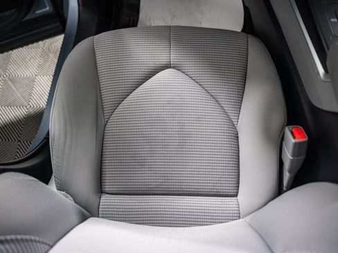 Certified 2023 Toyota Highlander LE image 33