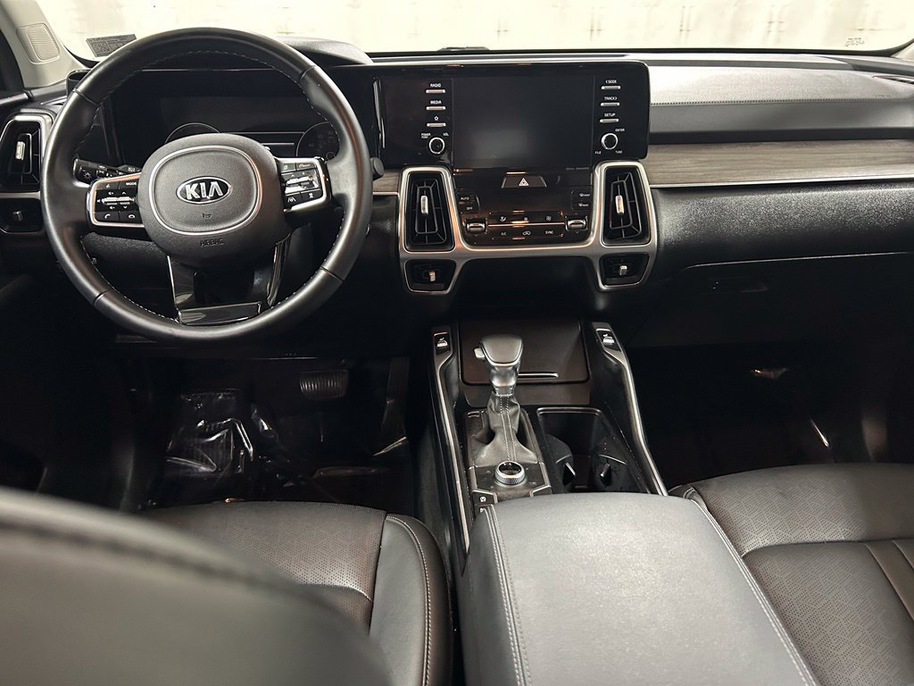 Used 2021 Kia Sorento EX AWD/4WD image 16
