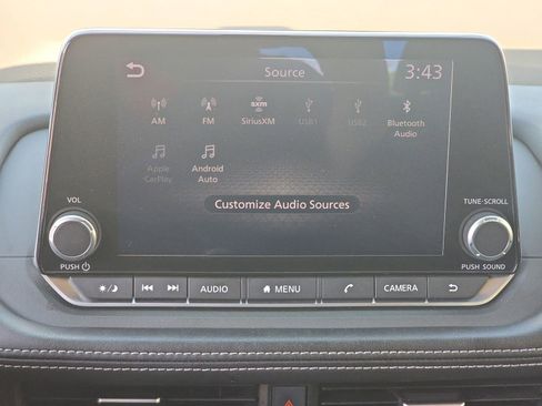 Used 2023 Nissan Rogue SV image 24