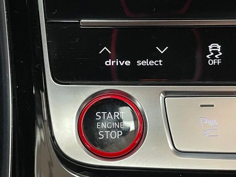 Used 2021 Audi S8 L image 49