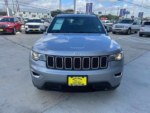 Used 2021 Jeep Grand Cherokee Laredo RWD image 8
