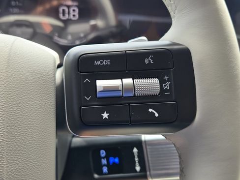 Certified 2025 Hyundai Santa Fe SEL FWD image 23