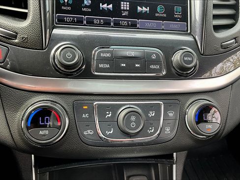Used 2018 Chevrolet Impala LT w/ LT Leather Package FWD image 15