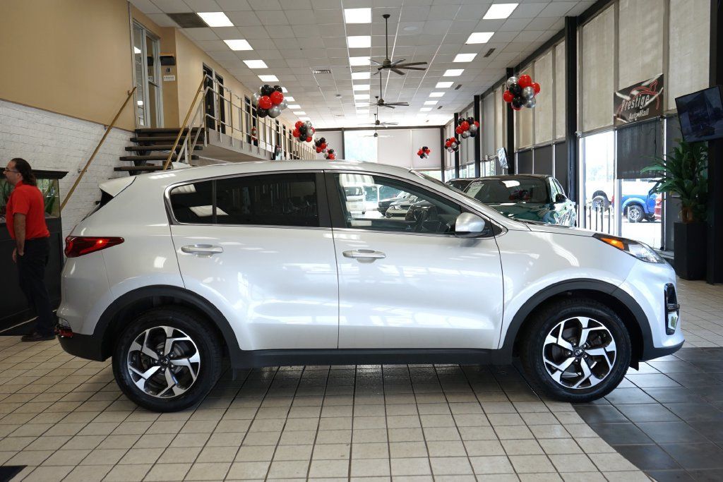 Used 2020 Kia Sportage LX FWD image 16
