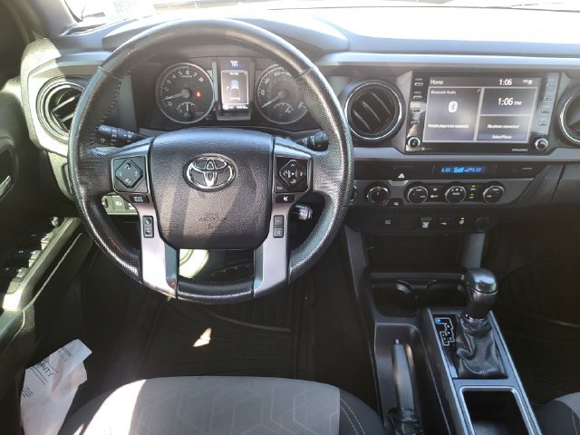 Used 2022 Toyota Tacoma TRD Off-Road AWD/4WD image 24