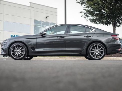 Used 2022 Genesis G70 3.3T AWD/4WD image 17