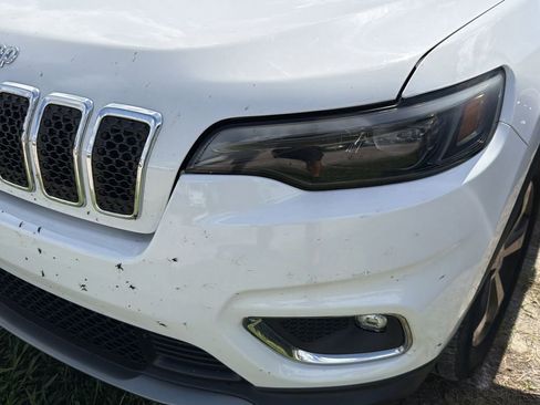 Used 2019 Jeep Cherokee Limited AWD/4WD image 4