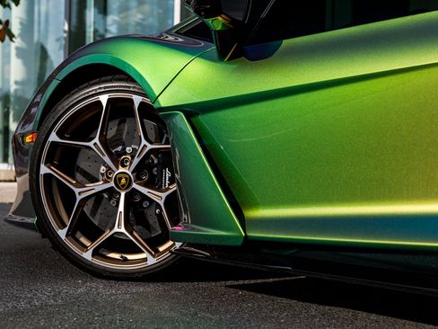 Used 2024 Lamborghini Revuelto AWD/4WD image 9
