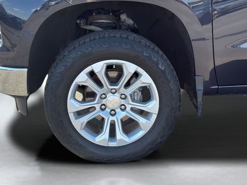 Used 2022 Chevrolet Silverado 1500 LTZ w/ LTZ Premium Package image 23