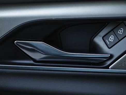 New 2024 Jaguar XF R-Dynamic SE image 21