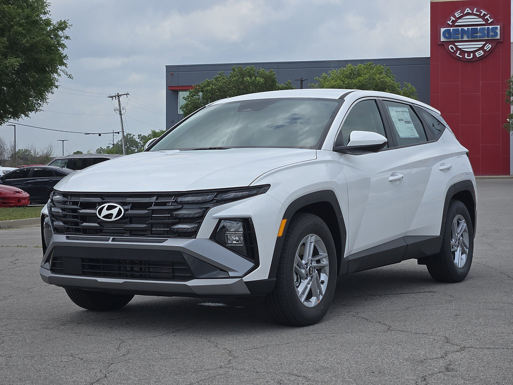 New 2026 Hyundai Tucson SE FWD image 3