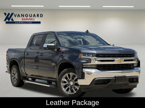 Used 2020 Chevrolet Silverado 1500 LT w/ Texas Edition AWD/4WD image 2