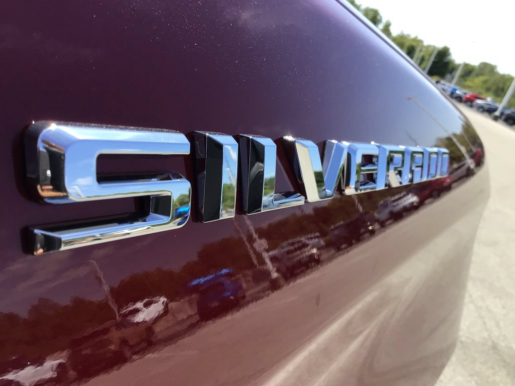 Used 2023 Chevrolet Silverado 1500 LTZ w/ Technology Package AWD/4WD image 16