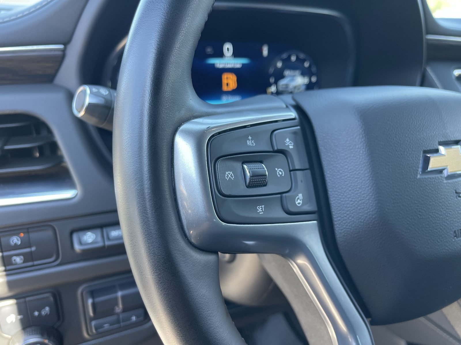 Used 2024 Chevrolet Tahoe Premier w/ Premium Package AWD/4WD image 27