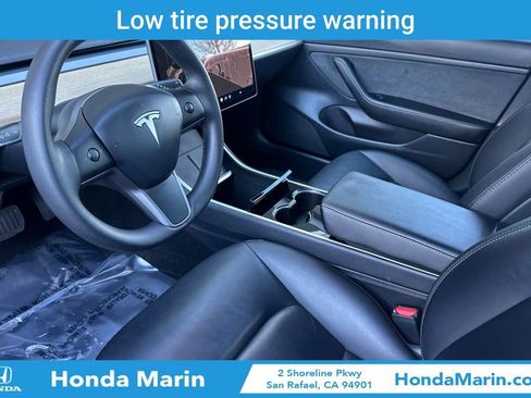 Used 2020 Tesla Model 3 Standard Range Plus image 12