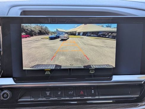 Used 2024 Chevrolet Silverado 2500 LT image 27