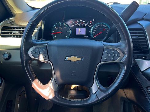 Used 2017 Chevrolet Suburban Premier image 18