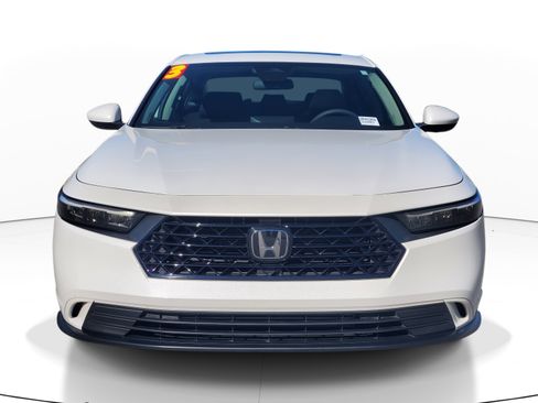 Used 2023 Honda Accord EX image 2