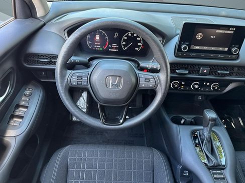 Used 2023 Honda HR-V LX image 29