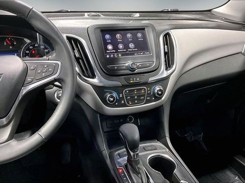 Used 2023 Chevrolet Equinox LT w/ Driver Convenience Package AWD/4WD image 10