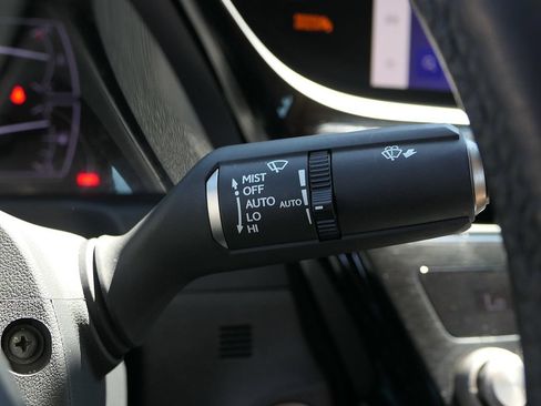 Used 2023 Lexus ES 300h w/ Premium Package FWD image 16