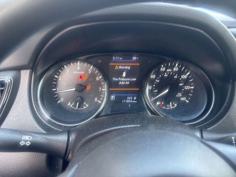 Used 2020 Nissan Rogue S image 15