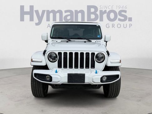 Used 2023 Jeep Wrangler Unlimited Sahara image 8