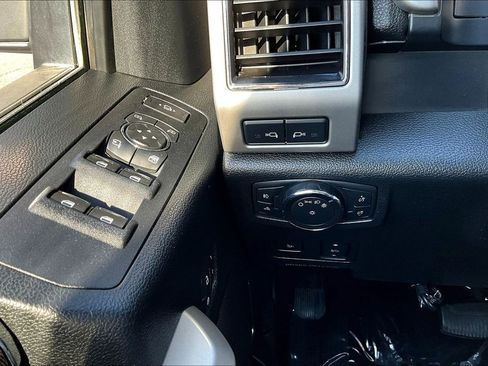 Used 2019 Ford F450 Lariat w/ Lariat Ultimate Package image 17