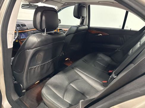 Used 2007 Mercedes-Benz E 550 Sedan image 33