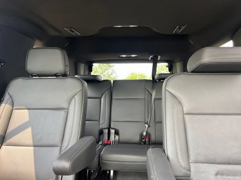 Used 2024 GMC Yukon Denali w/ LPO, Floor Liner Package AWD/4WD image 30