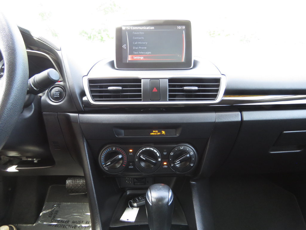 Used 2015 MAZDA MAZDA3 i Sport FWD image 24