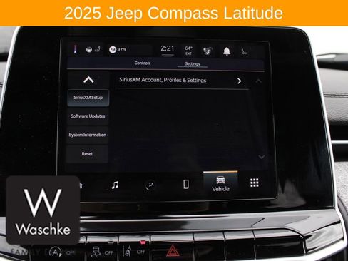 Used 2025 Jeep Compass Latitude AWD/4WD image 51