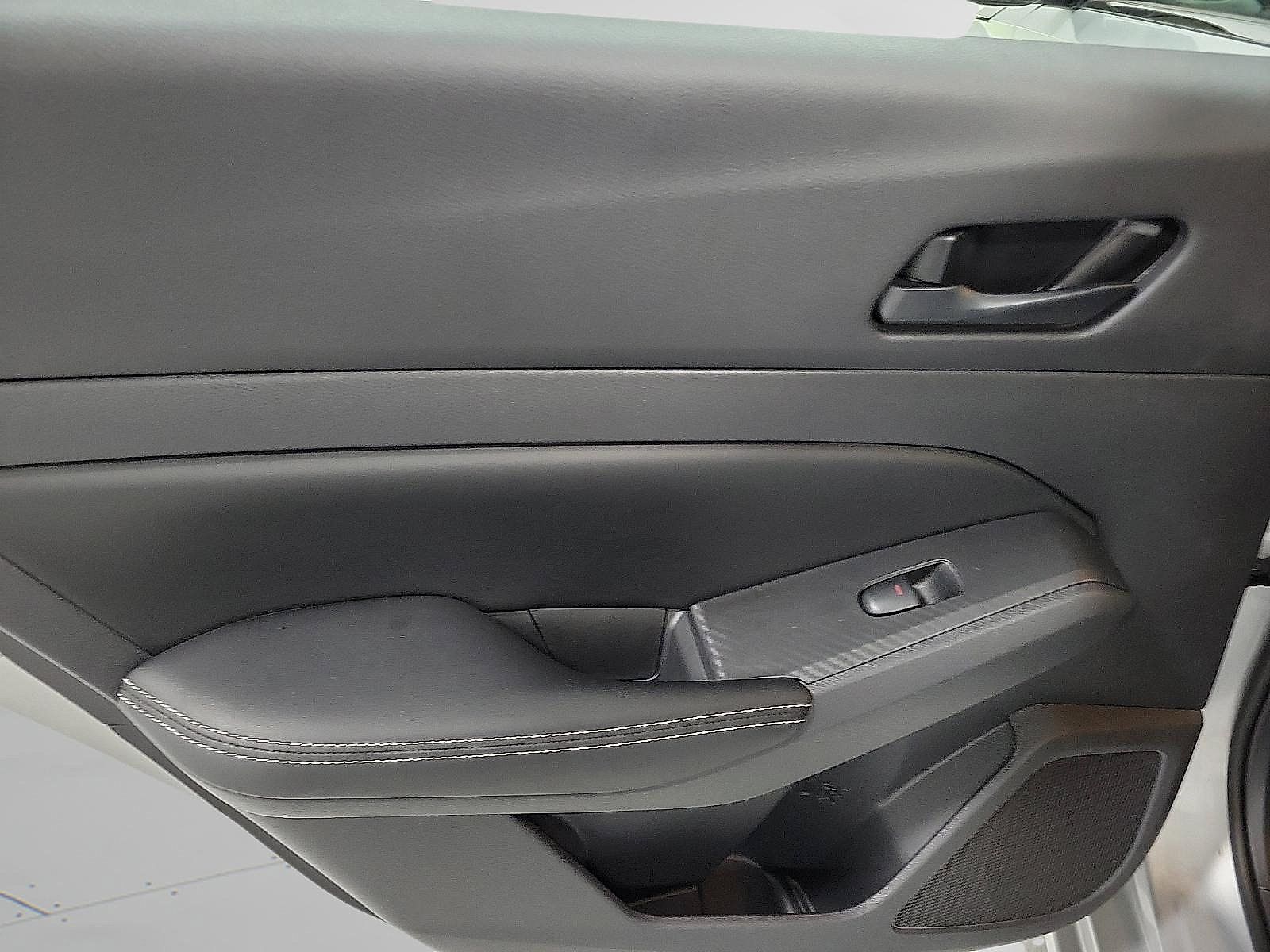 Used 2026 Nissan Altima 2.5 SV FWD image 9