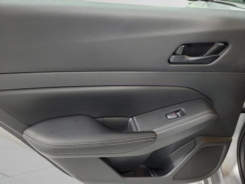 Used 2026 Nissan Altima 2.5 SV FWD image 9