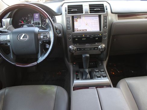Used 2015 Lexus GX 460 Luxury image 29