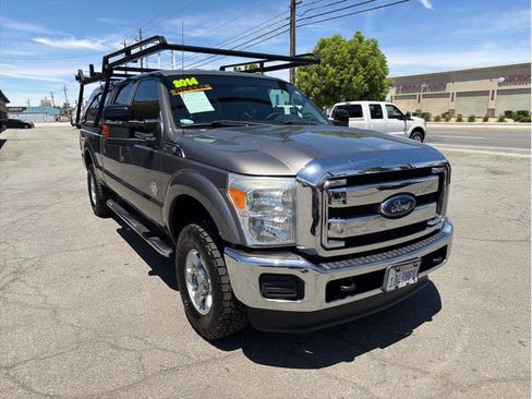 Used 2014 Ford F250 XLT AWD/4WD image 2
