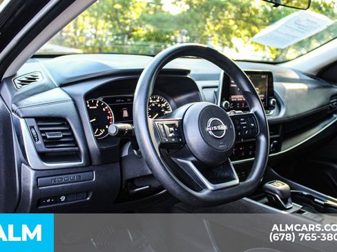 Used 2024 Nissan Rogue S FWD image 29