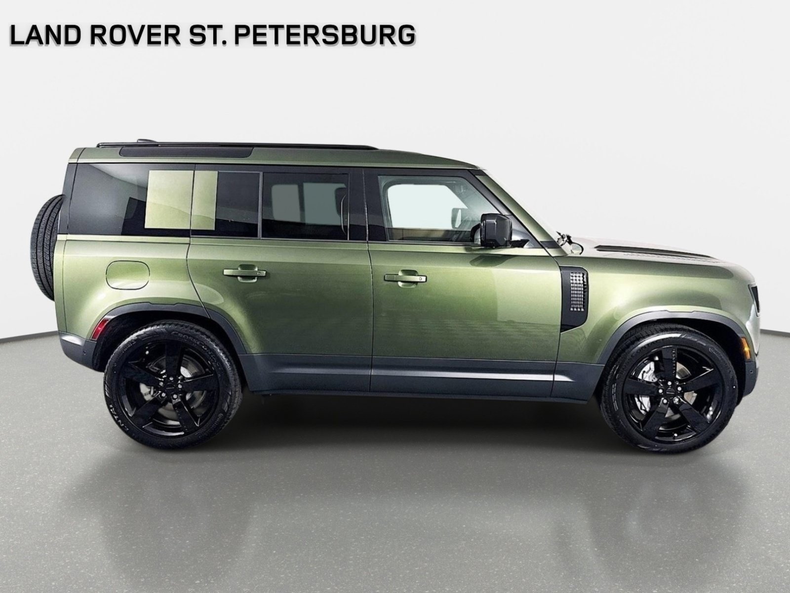 Used 2026 Land Rover Defender 110 S AWD/4WD image 4