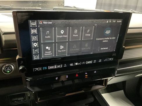Used 2024 GMC Hummer EV 2X AWD/4WD image 25