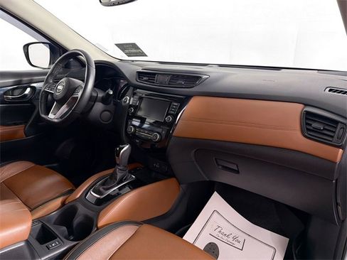 Used 2020 Nissan Rogue SV image 26