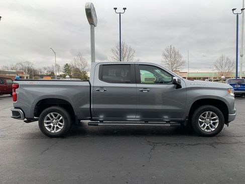 Used 2023 Chevrolet Silverado 1500 LT AWD/4WD image 2