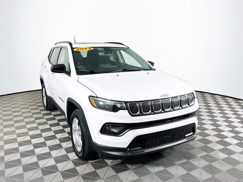 Certified 2022 Jeep Compass Latitude w/ Sun and Sound Group image 2